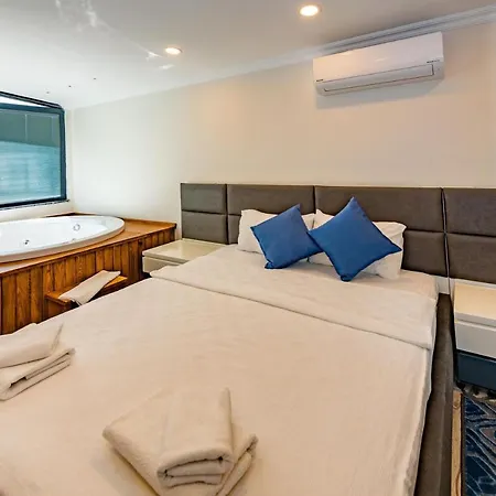 Citrus *